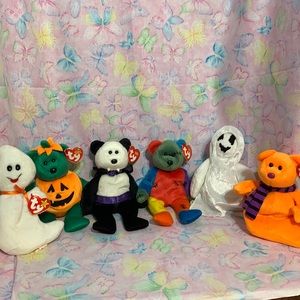 🦋 Bundle of 6 Halloween Beanie Babies. Will separate bundle into 2, your choice